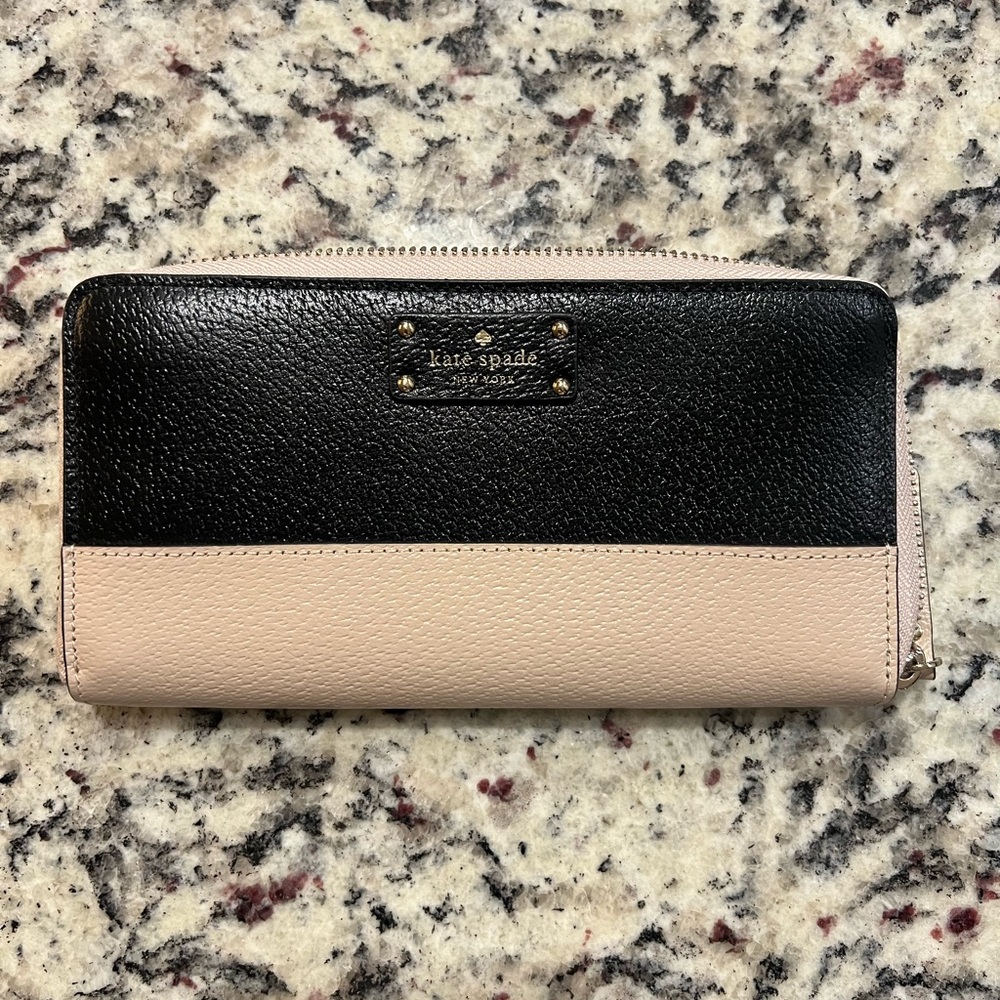 Kate Spade Black and Cream Women's Wallet